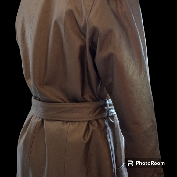 Full length leather coat, bronze, matching sash belt. Size 6 petite - Picture 5 of 5